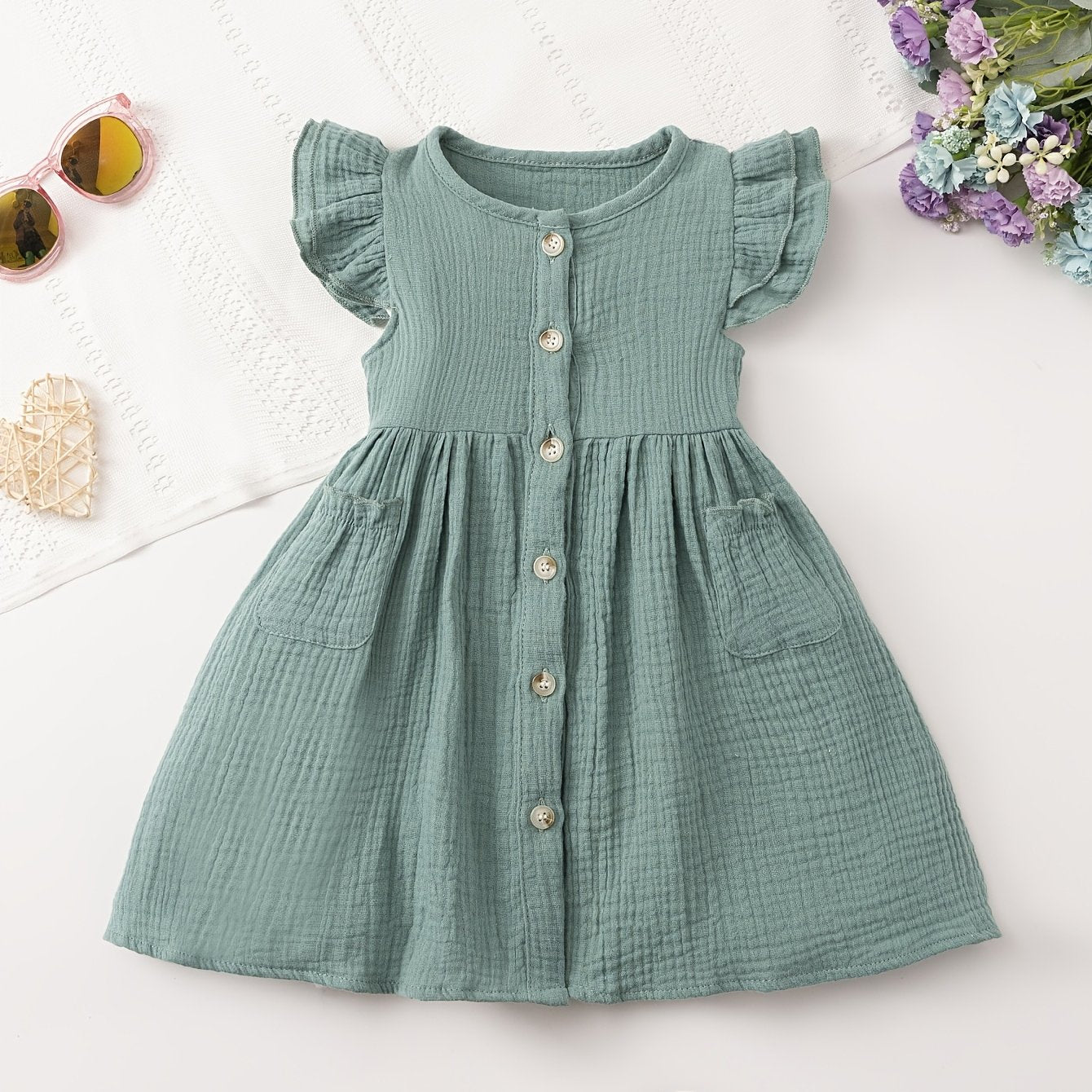 Girl'S Solid Color Small Flutter Sleeve Button Dress With Pockets, Cute And Elegant Vintage Dress, Suitable For Sum